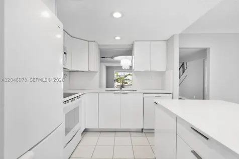 2408 NE 10th Street Hallandale Beach FL 33009