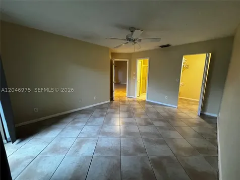 951 SW 109th Avenue Pembroke Pines FL 33025