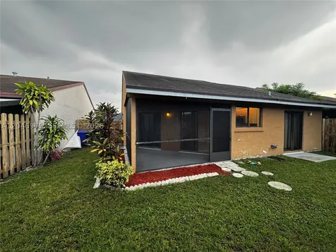 951 SW 109th Avenue Pembroke Pines FL 33025