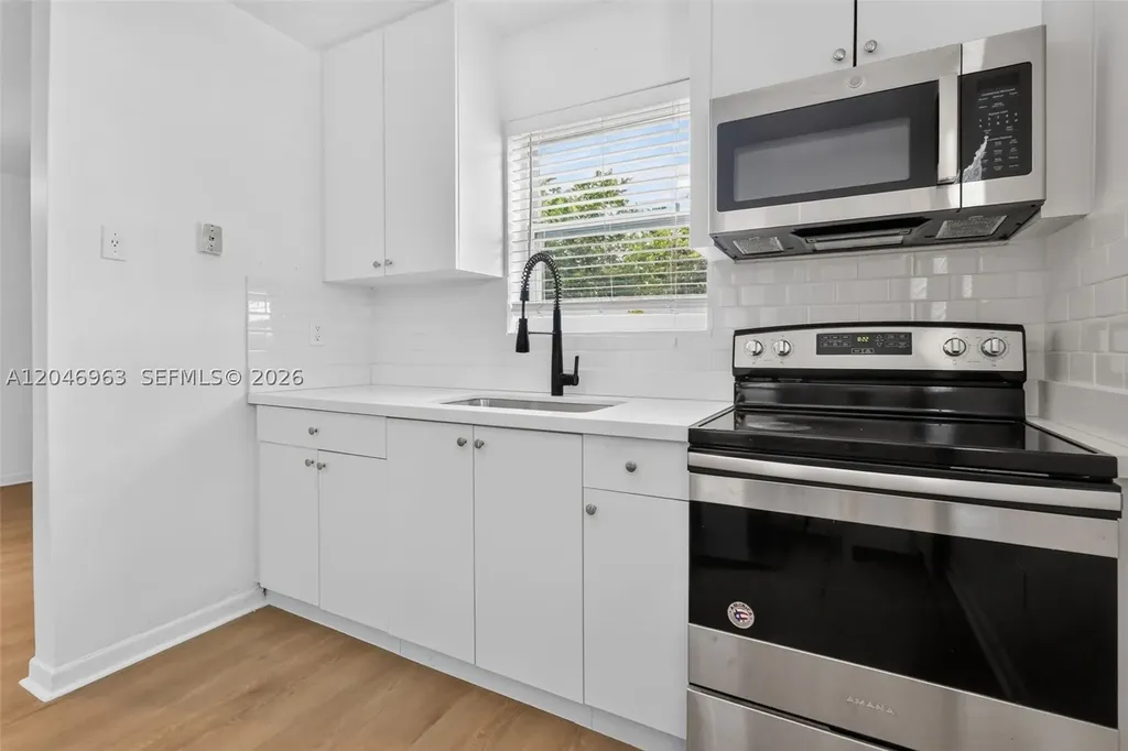 458 SW 9th Street Miami FL 33130