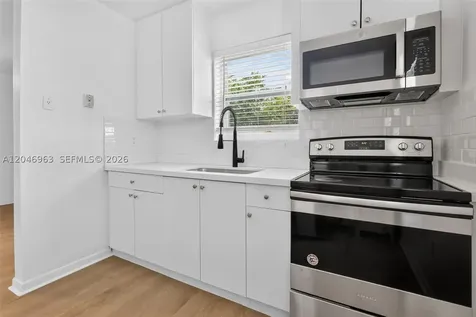 458 SW 9th Street Miami FL 33130