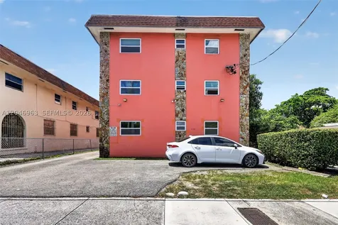 458 SW 9th Street Miami FL 33130
