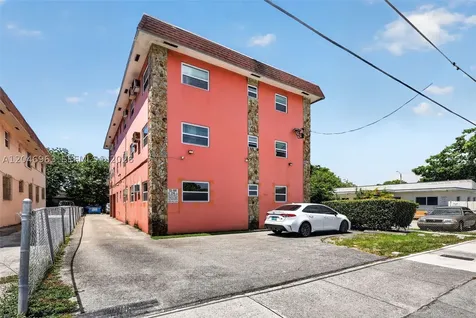 458 SW 9th Street Miami FL 33130