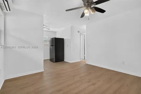 458 SW 9th Street Miami FL 33130