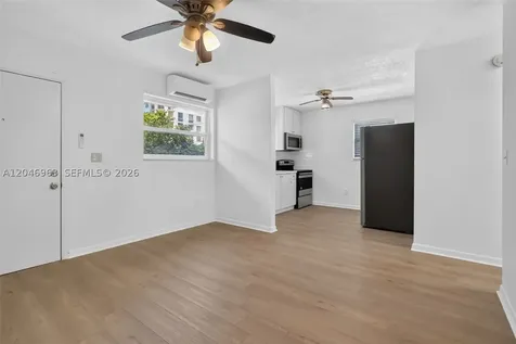 458 SW 9th Street Miami FL 33130