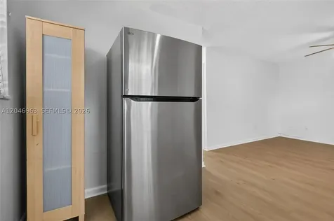458 SW 9th Street Miami FL 33130