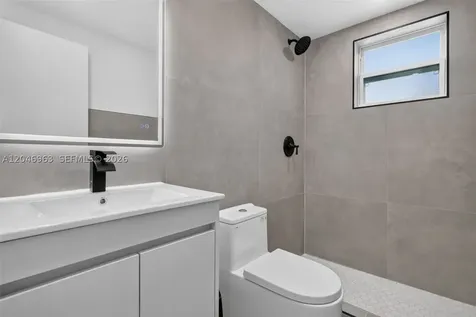 458 SW 9th Street Miami FL 33130