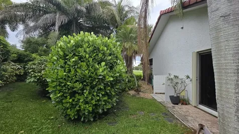 391 Ivy Lane Weston FL 33326