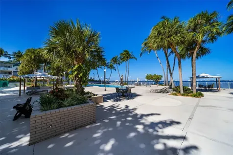 1865 79th St Causeway North Bay Village FL 33141