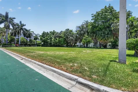 10177 W Bay Harbor Drive Bay Harbor Islands FL 33154
