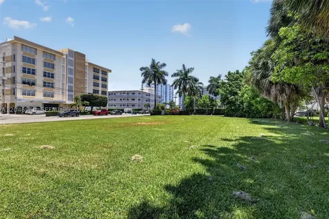 10177 W Bay Harbor Drive Bay Harbor Islands FL 33154