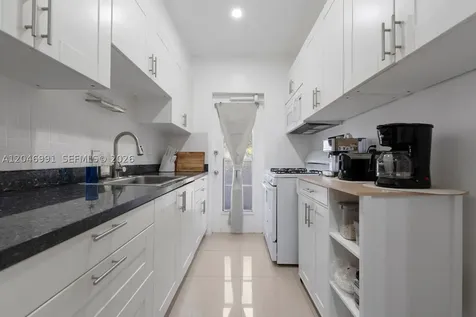 8550 Byron Avenue Miami Beach FL 33141