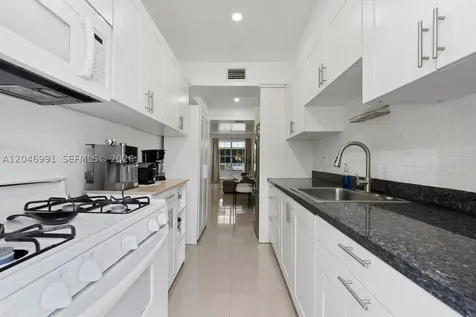 8550 Byron Avenue Miami Beach FL 33141