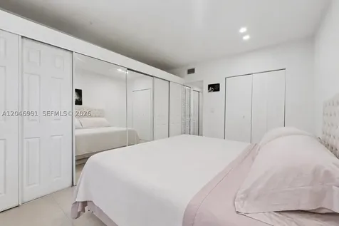8550 Byron Avenue Miami Beach FL 33141