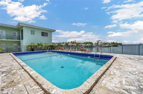 8550 Byron Avenue Miami Beach FL 33141