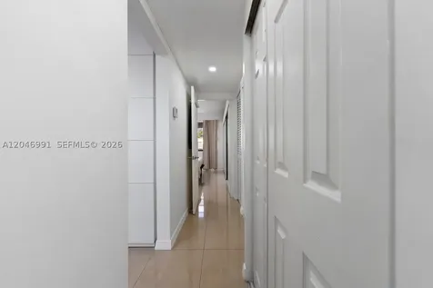 8550 Byron Avenue Miami Beach FL 33141