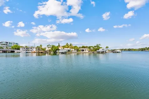 8550 Byron Avenue Miami Beach FL 33141