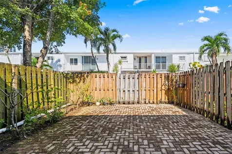801 NE 27th Avenue Hallandale Beach FL 33009