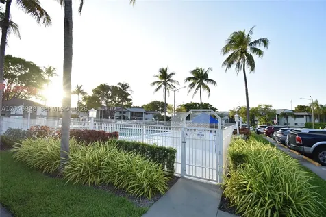 20741 NE 4th Court Miami FL 33179