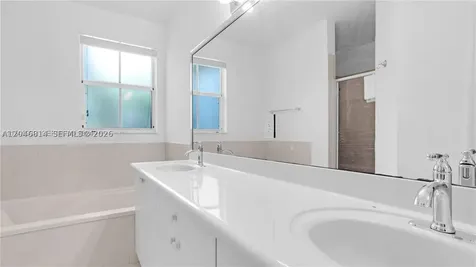 10863 NW 85th Street Doral FL 33178