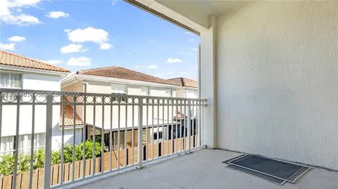10863 NW 85th Street Doral FL 33178