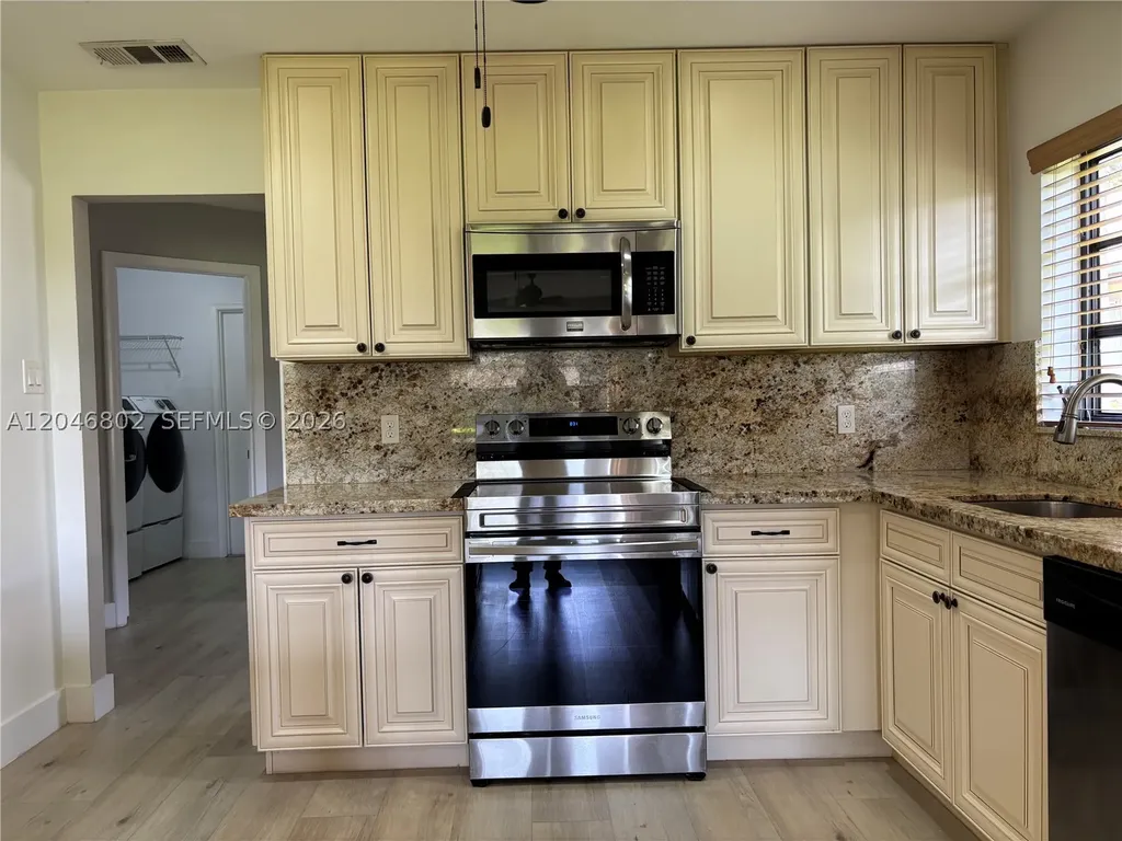18052 S 105th Avenue S Boca Raton FL 33498