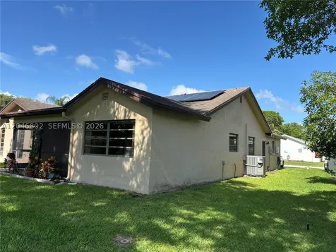 18052 S 105th Avenue S Boca Raton FL 33498