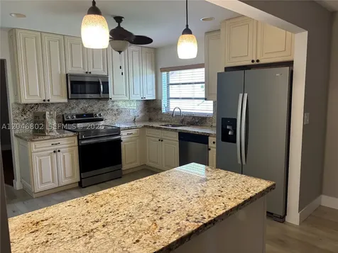 18052 S 105th Avenue S Boca Raton FL 33498