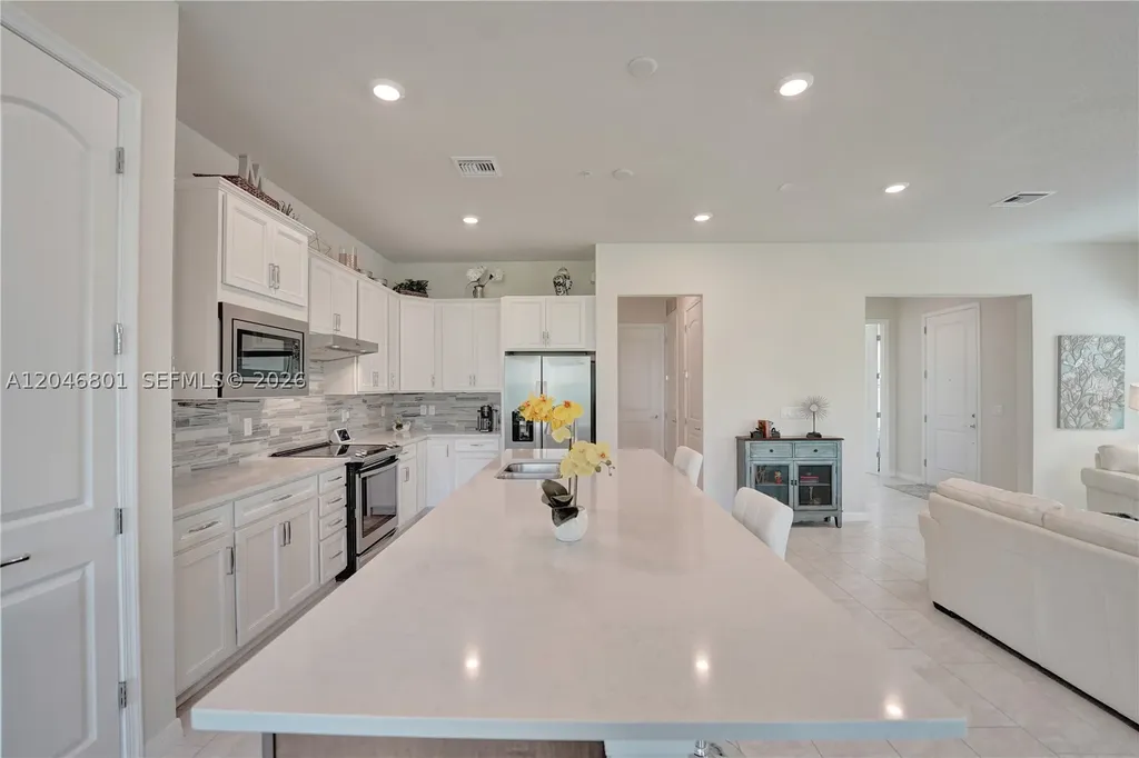 21982 Canadensis Circle Boca Raton FL 33428