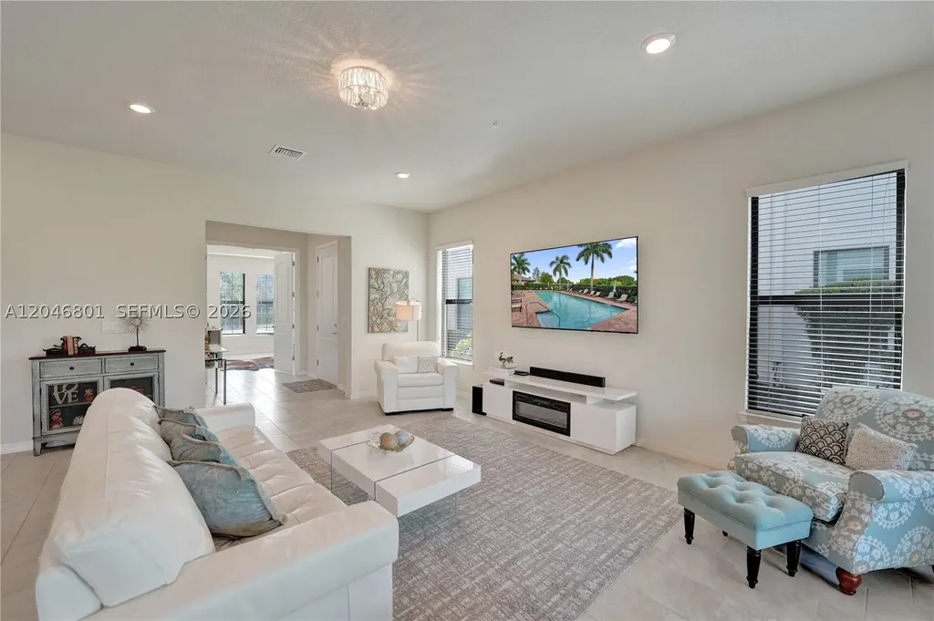 21982 Canadensis Circle Boca Raton FL 33428