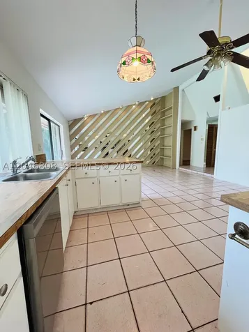 925 NE 207th Terrace Miami FL 33179