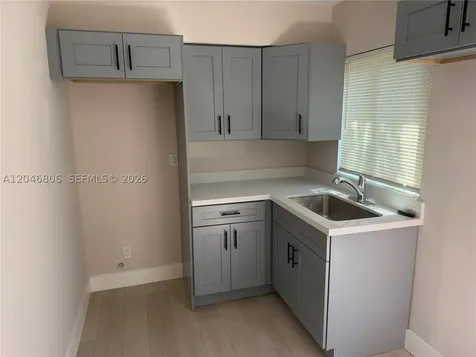2214 N 25th Avenue Hollywood FL 33020