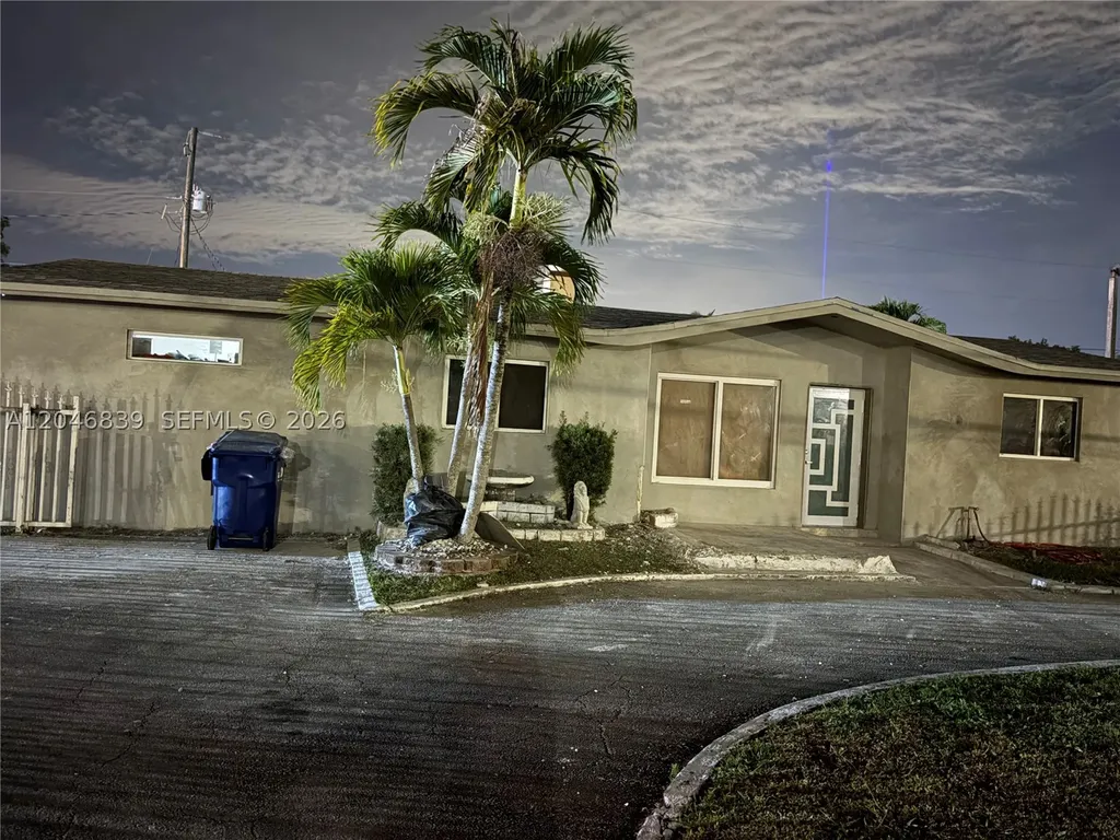3355 NW 213th Terrace Miami Gardens FL 33056
