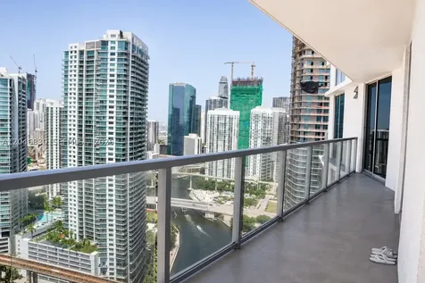 185 SW 7 Street Miami FL 33130