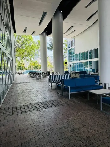 185 SW 7 Street Miami FL 33130