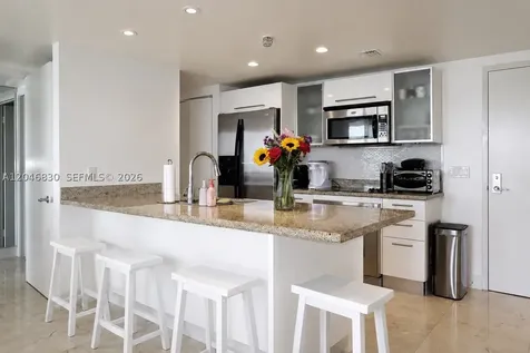 185 SW 7 Street Miami FL 33130