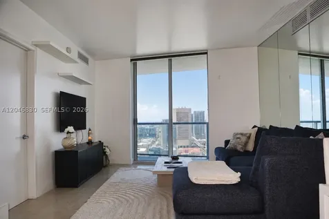 185 SW 7 Street Miami FL 33130