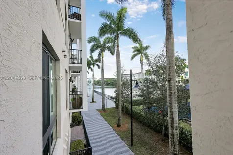 4636 NW 84th Avenue Doral FL 33166