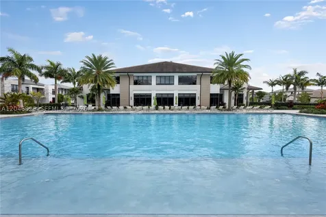 4636 NW 84th Avenue Doral FL 33166