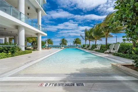 2900 NE 7th Avenue Miami FL 33137