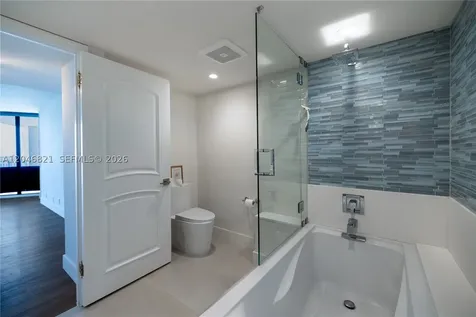 2000 Towerside Terrace Miami FL 33138