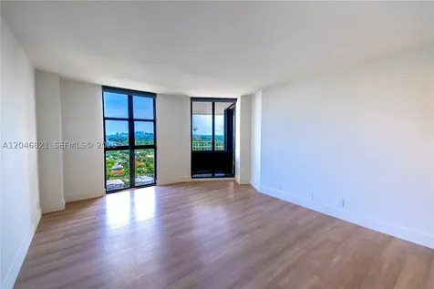 2000 Towerside Terrace Miami FL 33138