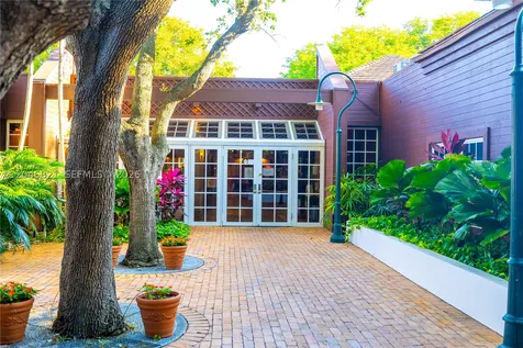 2000 Towerside Terrace Miami FL 33138
