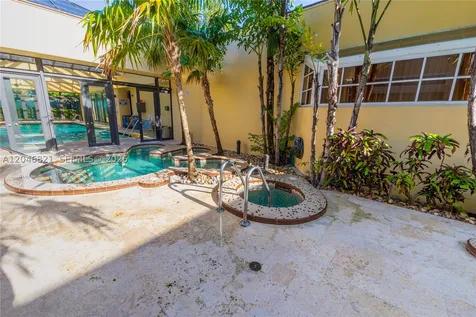 2000 Towerside Terrace Miami FL 33138