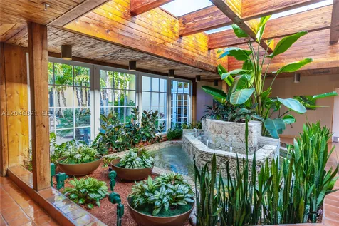 2000 Towerside Terrace Miami FL 33138