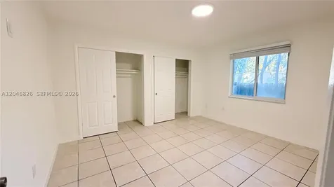 2540 NE 181st Street North Miami Beach FL 33160