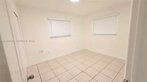 2540 NE 181st Street North Miami Beach FL 33160