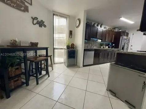 13951 Kendale Lakes Circle Miami FL 33183