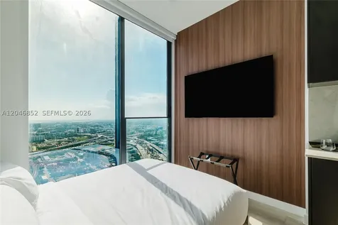 20 NE 11th Street Miami FL 33132