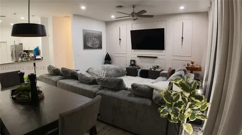 1831 SW 48th Avenue West Park FL 33023